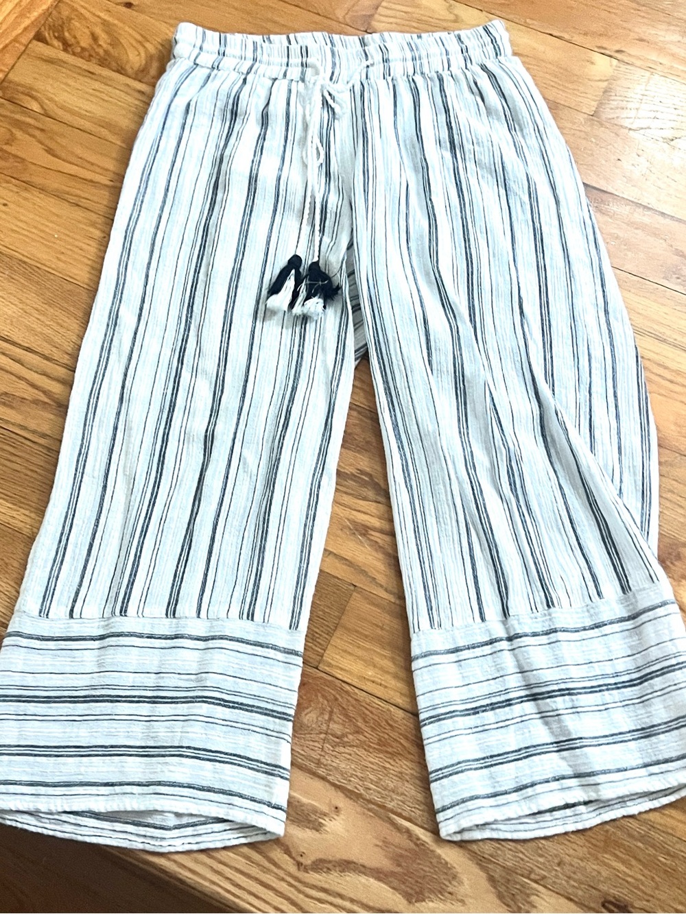 Sundance l,Striped Gauze Wide Leg Crop Pants Drawstring White Blue,EUC, Size S - Picture 2 of 10